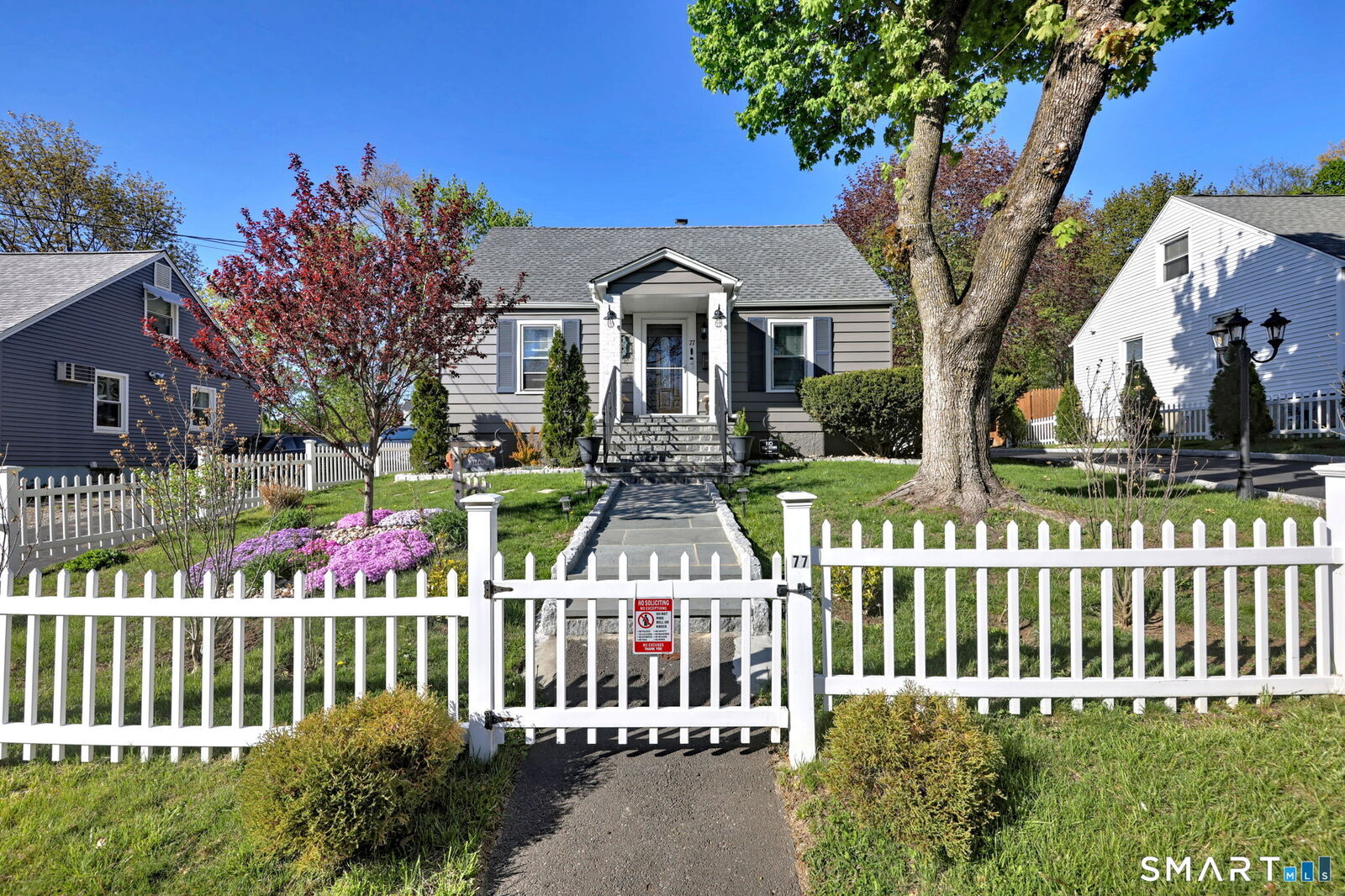 Property Photo:  77 Raymond Street  CT 06706 