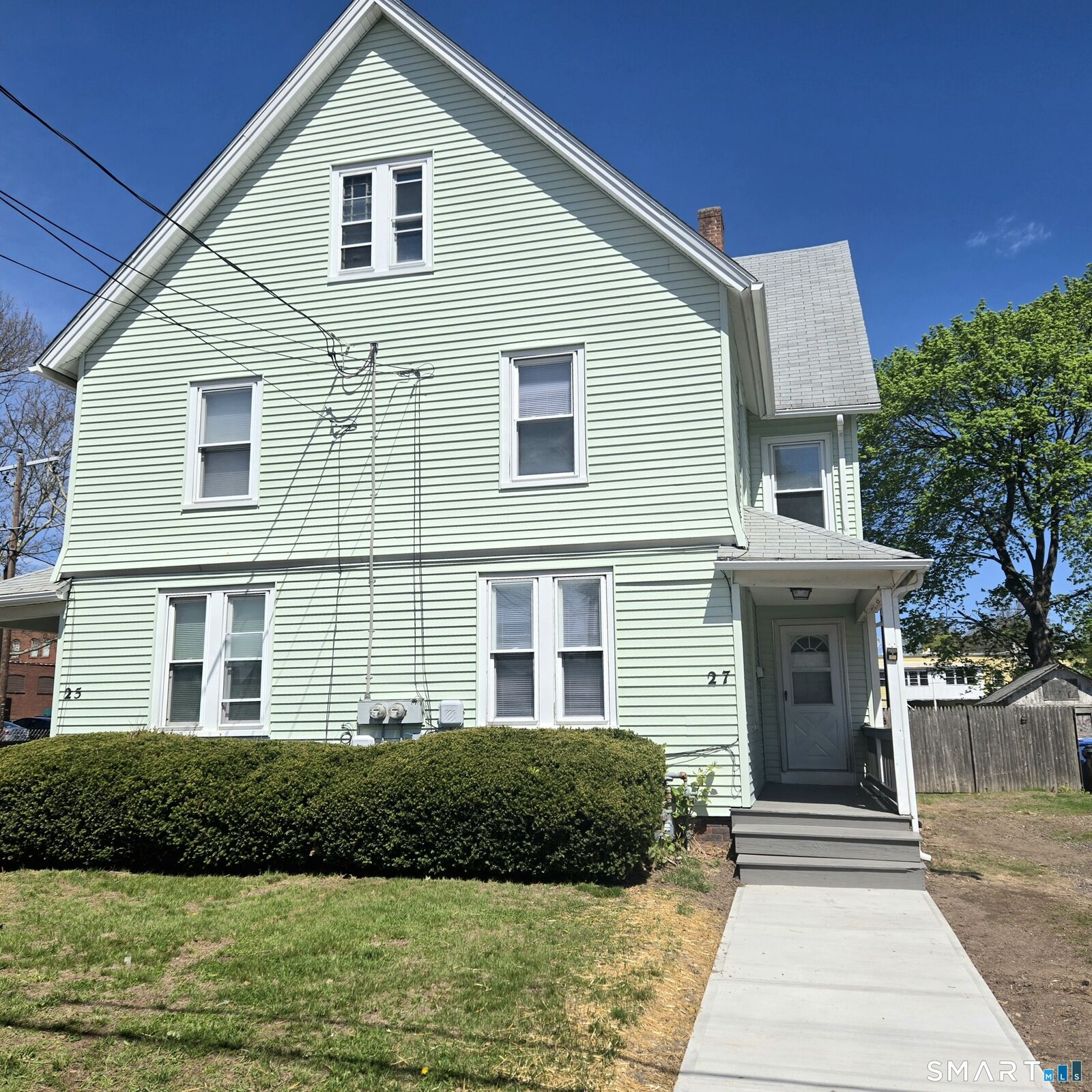 Property Photo:  27 Maple Street 27  CT 06040 