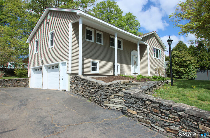 Property Photo:  25 Pleasant View Drive  CT 06457 