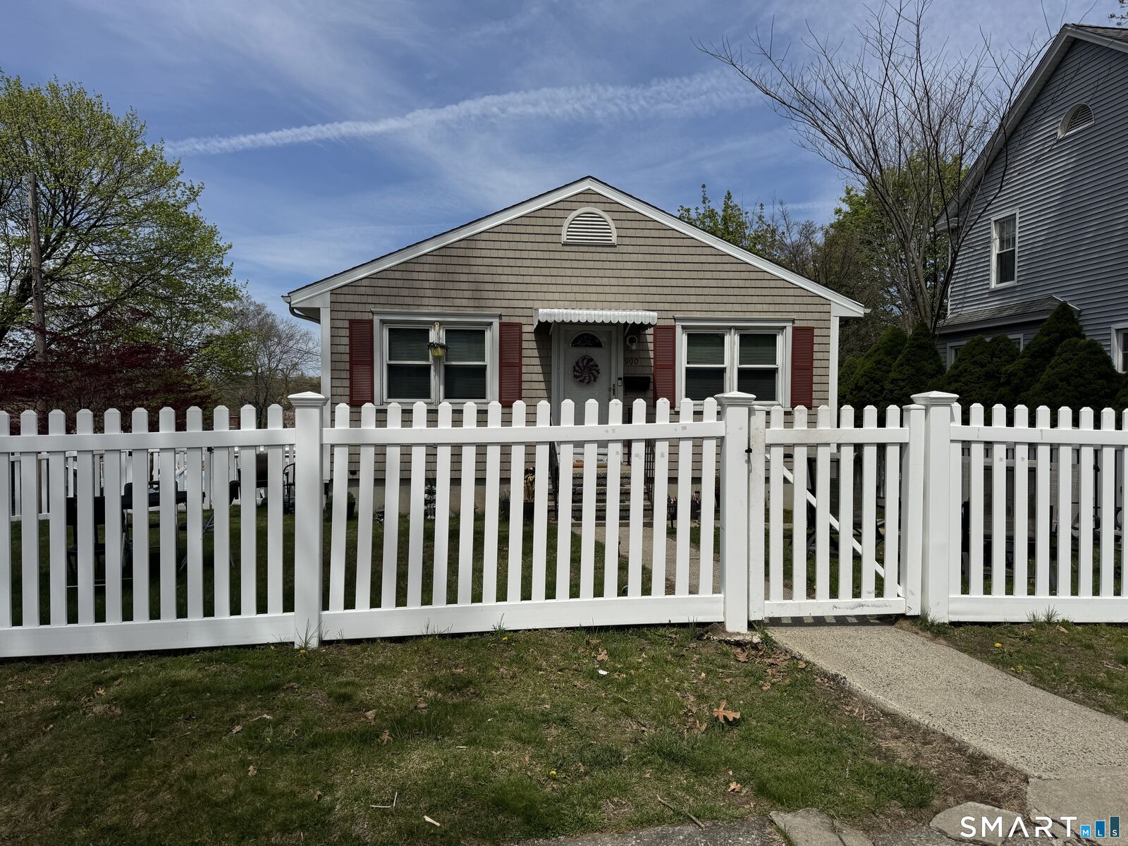 Property Photo:  900 Merritt Street  CT 06606 