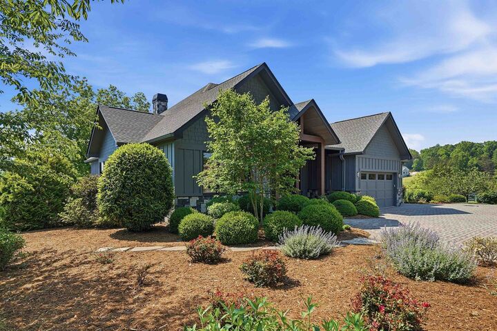 Property Photo:  984 Mapleton Lane  NC 28722 