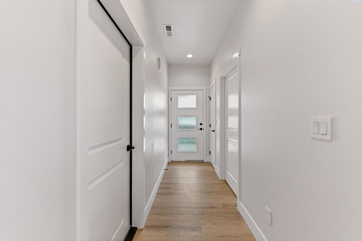 Property Photo:  254 N Dewberry Pl  WA 99336 