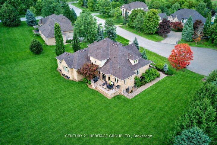Photo de la propriété:  12 Prince Adam Court  ON L7B 1M1 