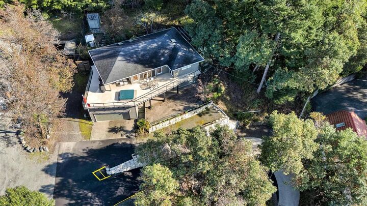 Property Photo:  1158 Kathleen Dr  BC V9L 5S4 