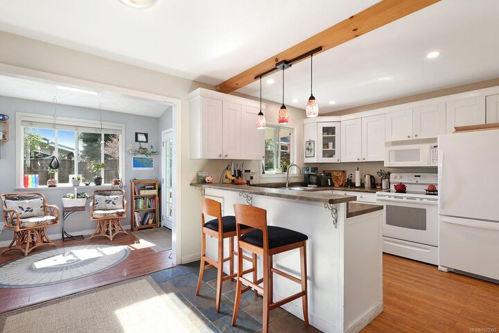Property Photo: 226 1st St #B BC V9N 1A6