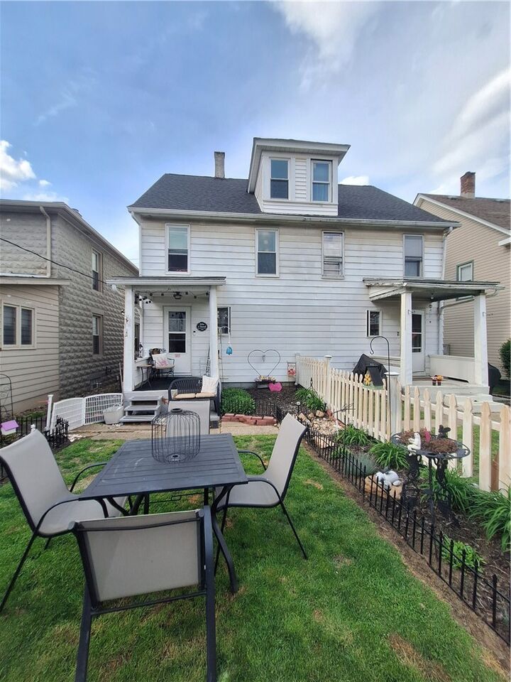 Property Photo:  107 Glen Ave  PA 16117 