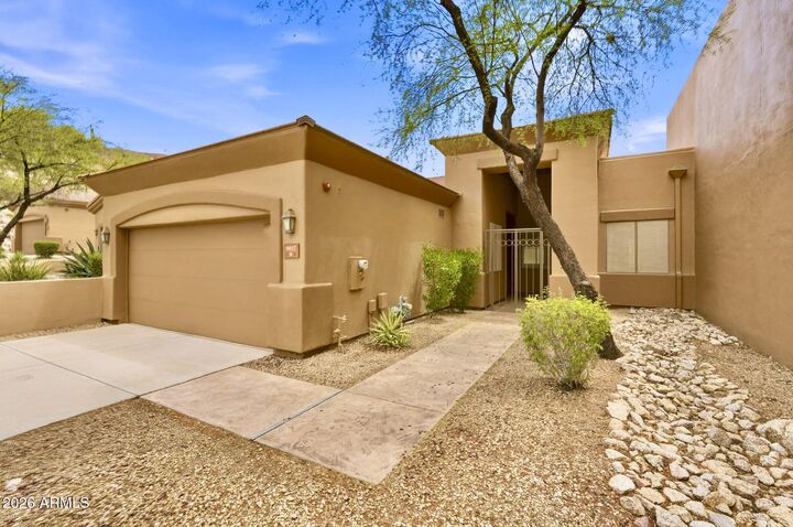 Property Photo: 9817 N Azure Court 6 AZ 85268