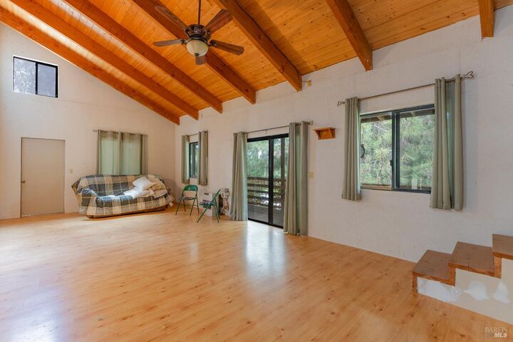 Property Photo:  28655 N Highway 101 Highway  CA 95490 