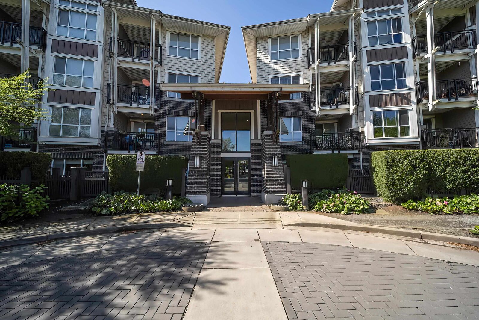 Property Photo: 5788 Sidley Street 214 BC V5J 5E5