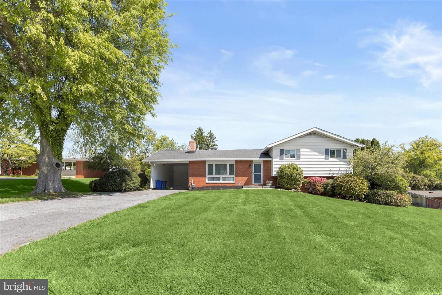 Property Photo:  3412 Manor Hill  MD 21208 