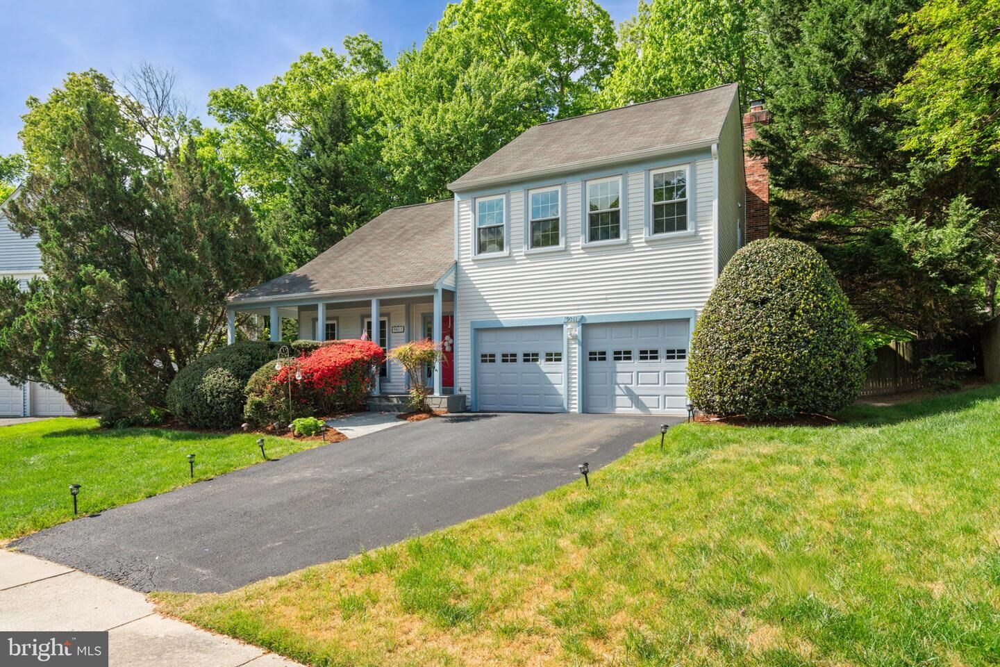 Property Photo:  9011 Banyon Ridge Road  VA 22039 