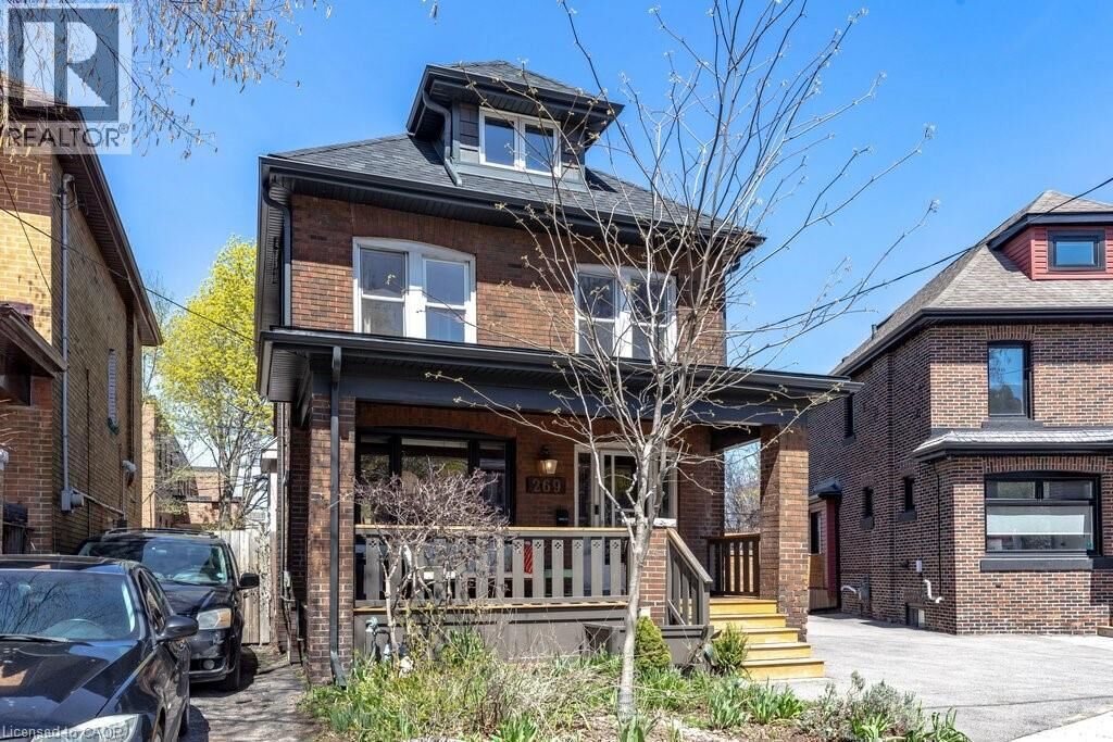 Property Photo: 269 Stinson Crescent ON L8N 1T6