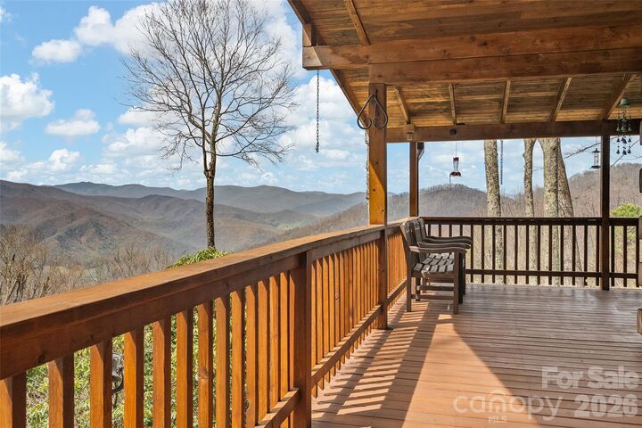 Property Photo:  519 Promiseland Road  NC 28716 