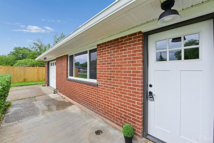 Property Photo:  8707 Moonlight Lane  OH 45231 