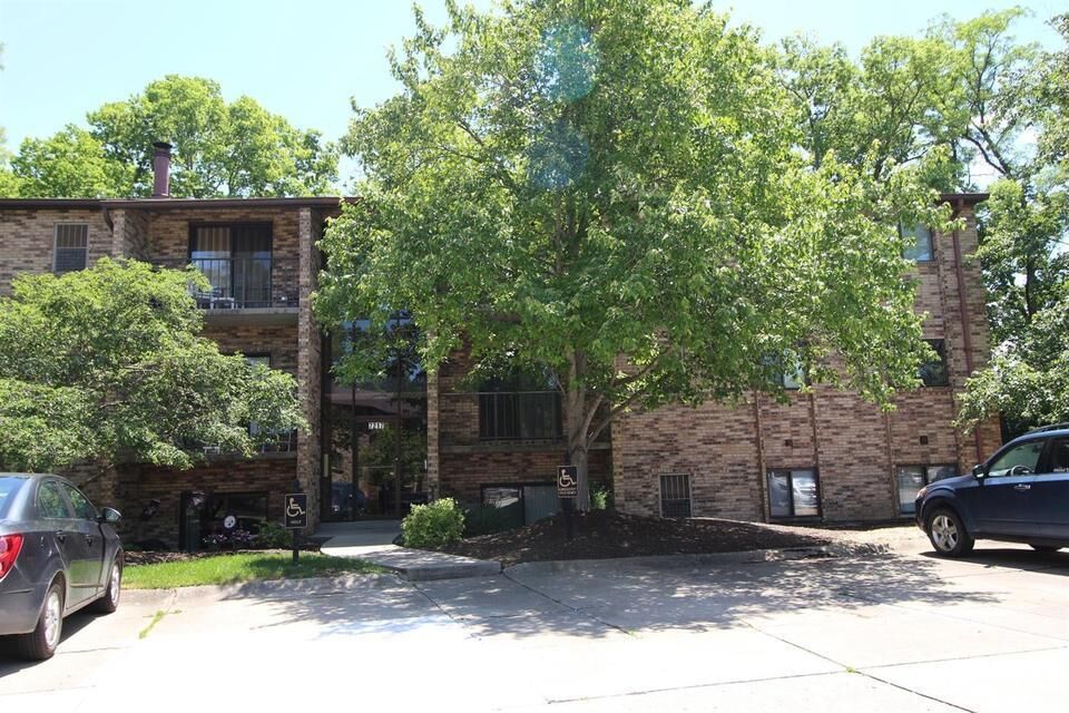 Property Photo:  7217 Creekview Drive  OH 45247 