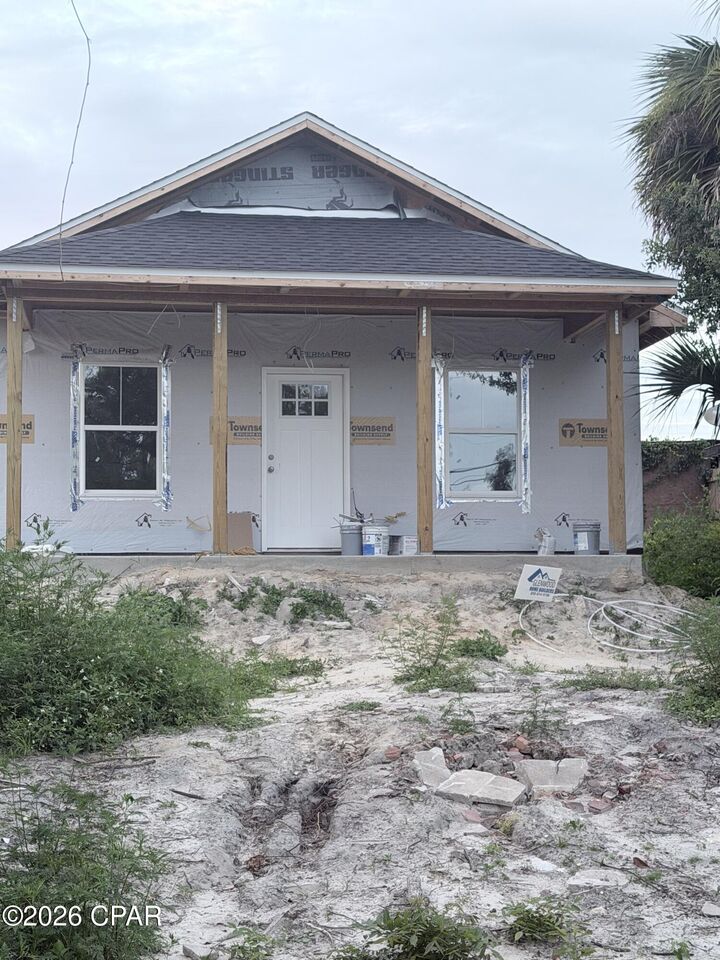 Property Photo:  803 E 8th Street  FL 32401 