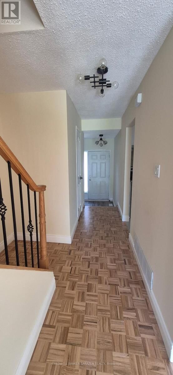 Property Photo:  38 Paddington Private  ON K1V 0T2 