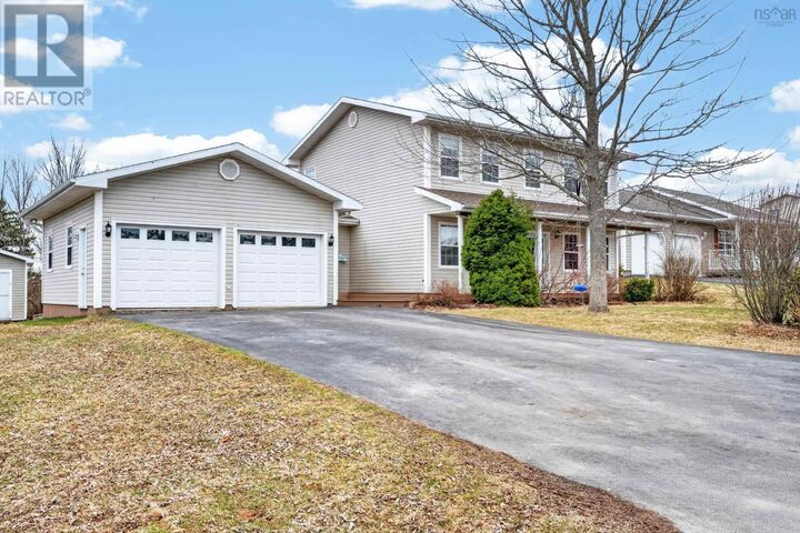 Property Photo:  10 Amberwood Crescent Crescent  NS B1R 2J8 