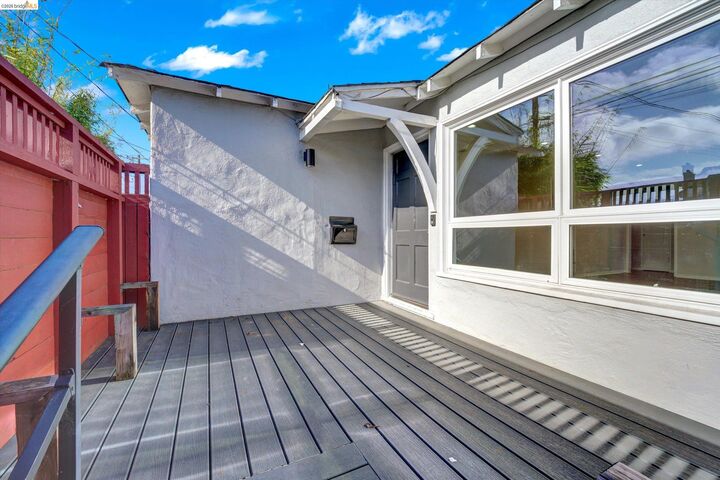 Property Photo:  645 31st St  CA 94804 