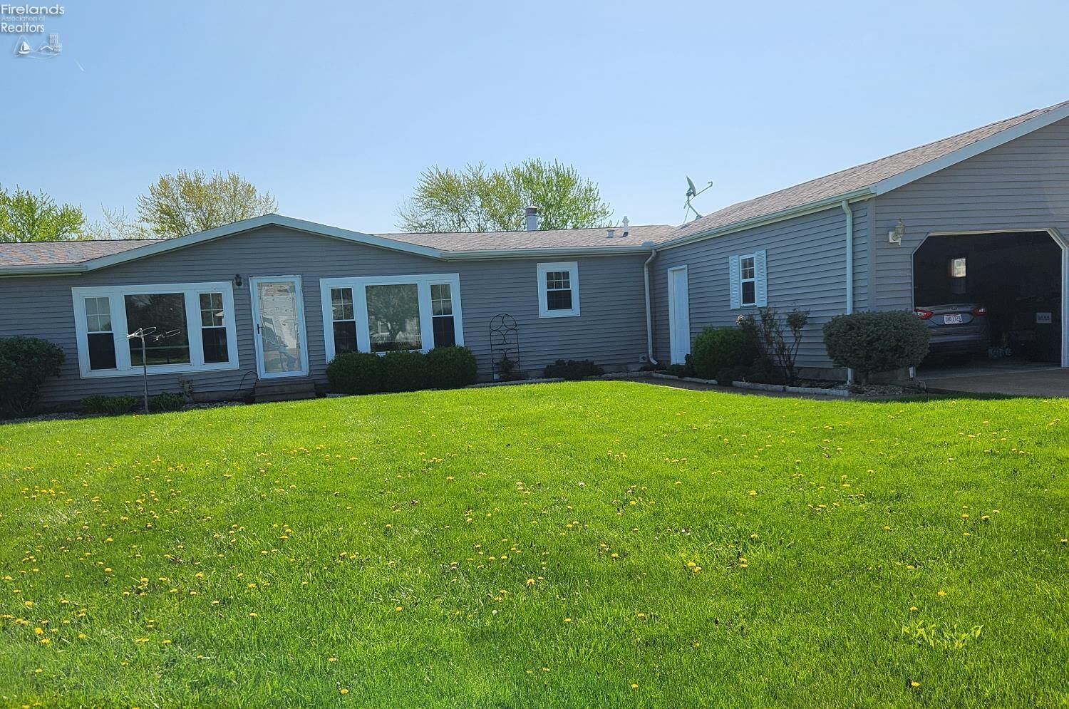 Property Photo:  1735 S Heritage Street  OH 43452 