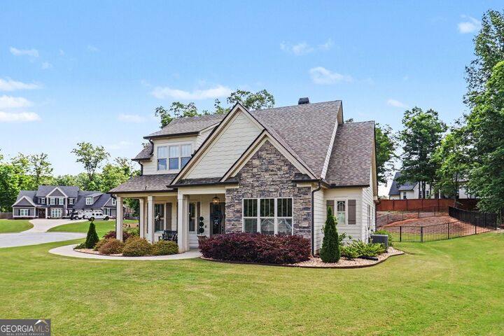 Property Photo:  13 Anchor Court  GA 30263 
