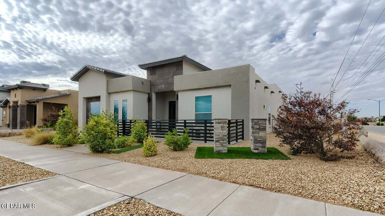 Property Photo:  2228 Mike Price Drive  TX 79938 