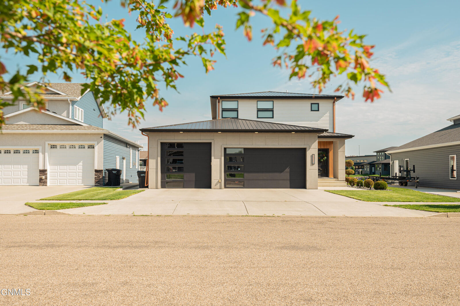 Property Photo:  2321 Bayview Court  ND 58554 