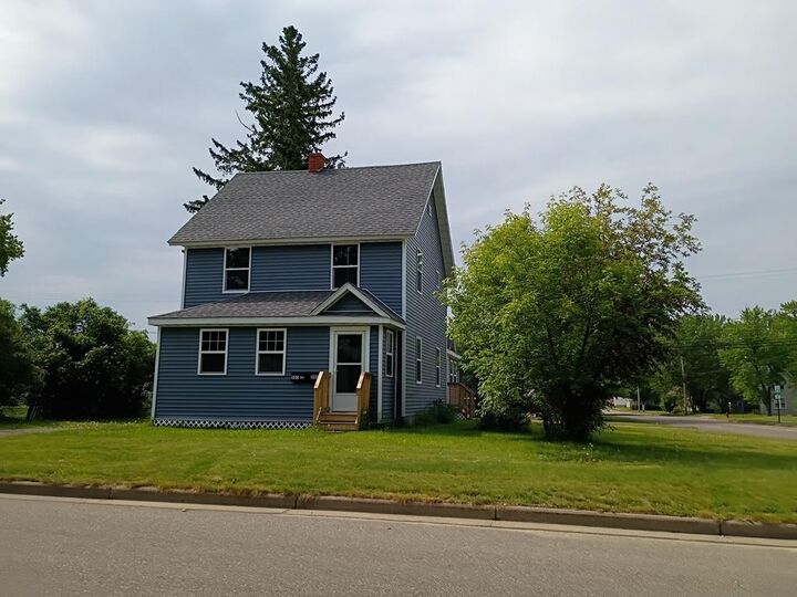 Property Photo:  501 9th St E 1-2  WI 54452 