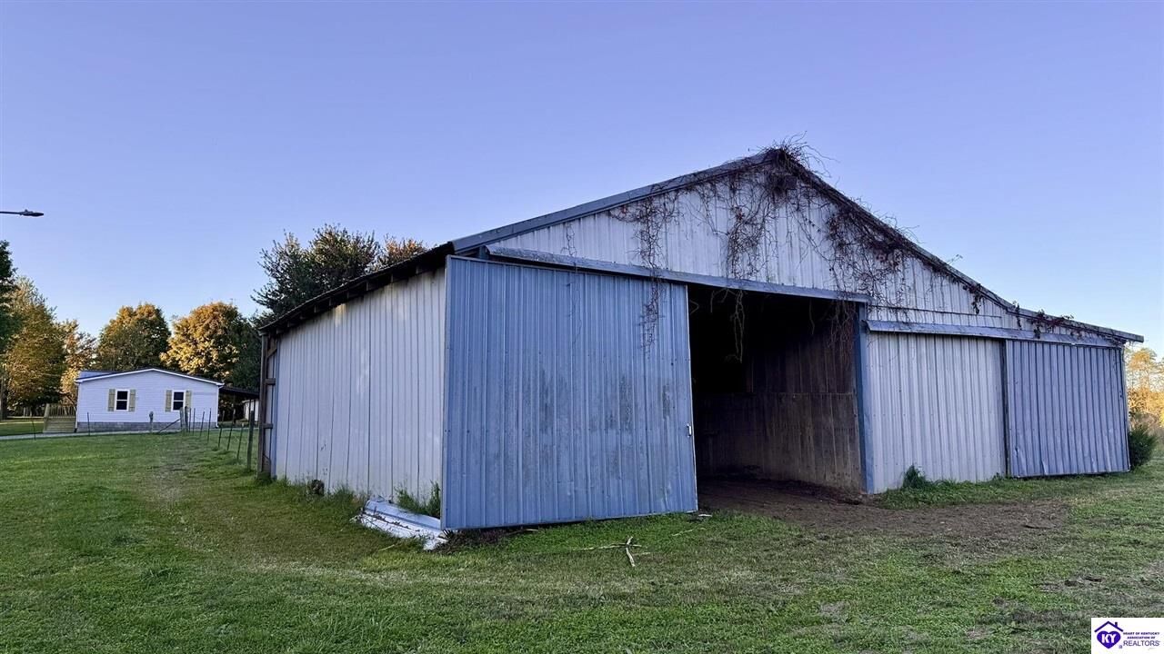 Property Photo:  1122 Stovall Road  KY 42701 