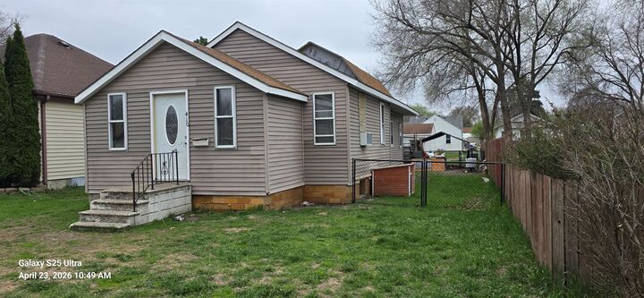Property Photo:  410 E 12th  IA 51301 