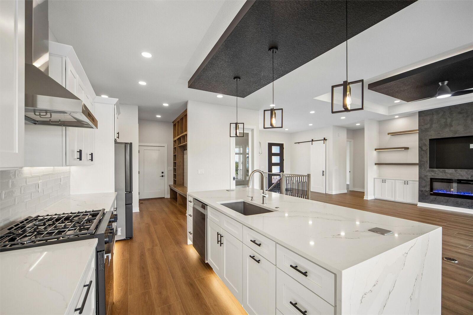 Property Photo: 18272 Alderleaf Drive IA 50325