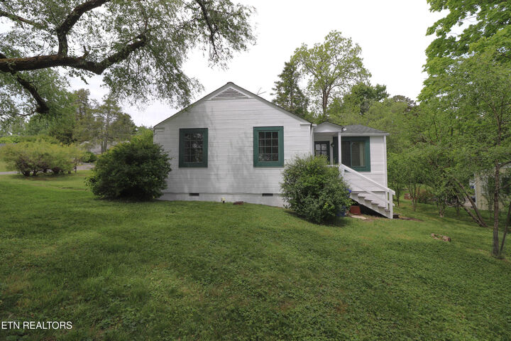 Property Photo:  43 W Circle Rd  TN 37828 