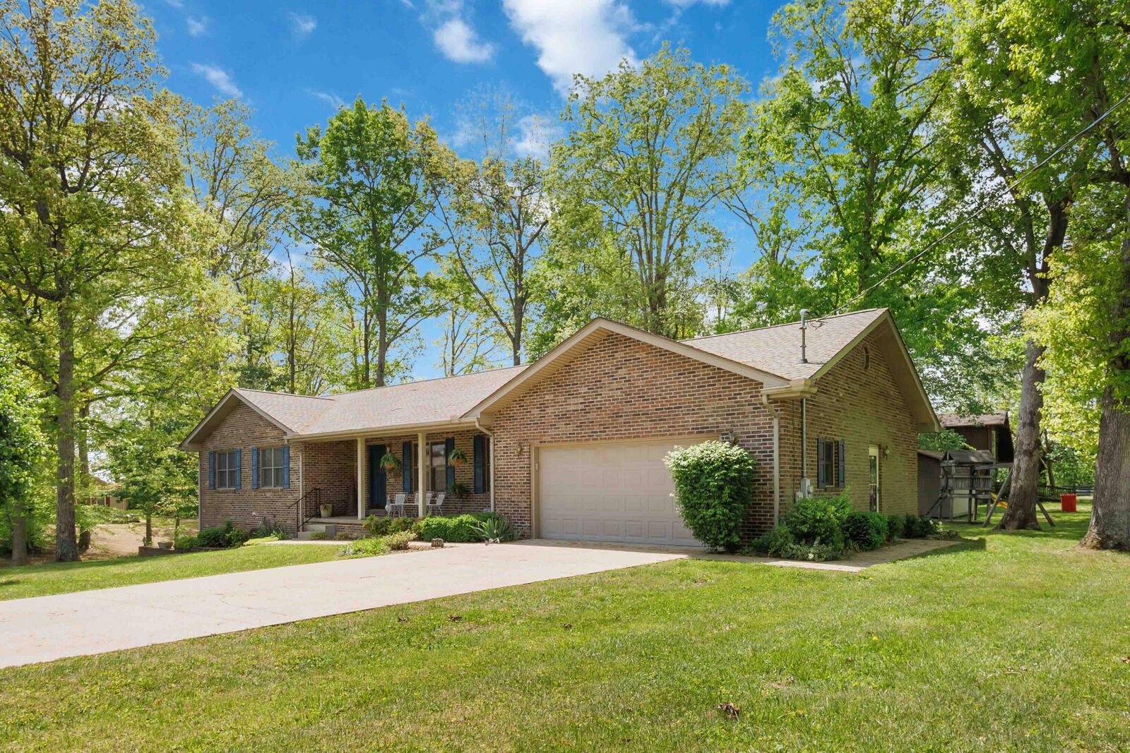 Property Photo:  1242 Yorkshire Estates Road  KY 40744 
