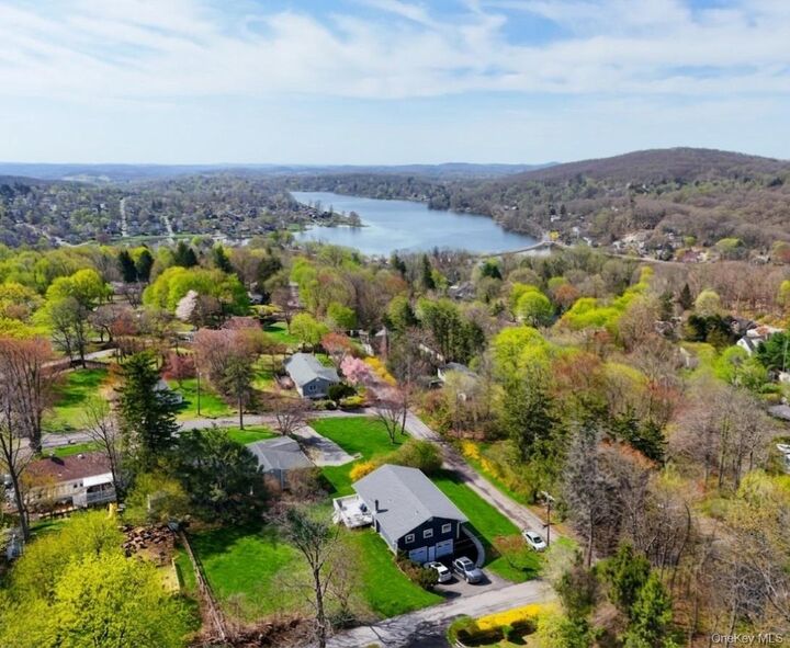 Property Photo:  7 Bryant Road  NY 10512 