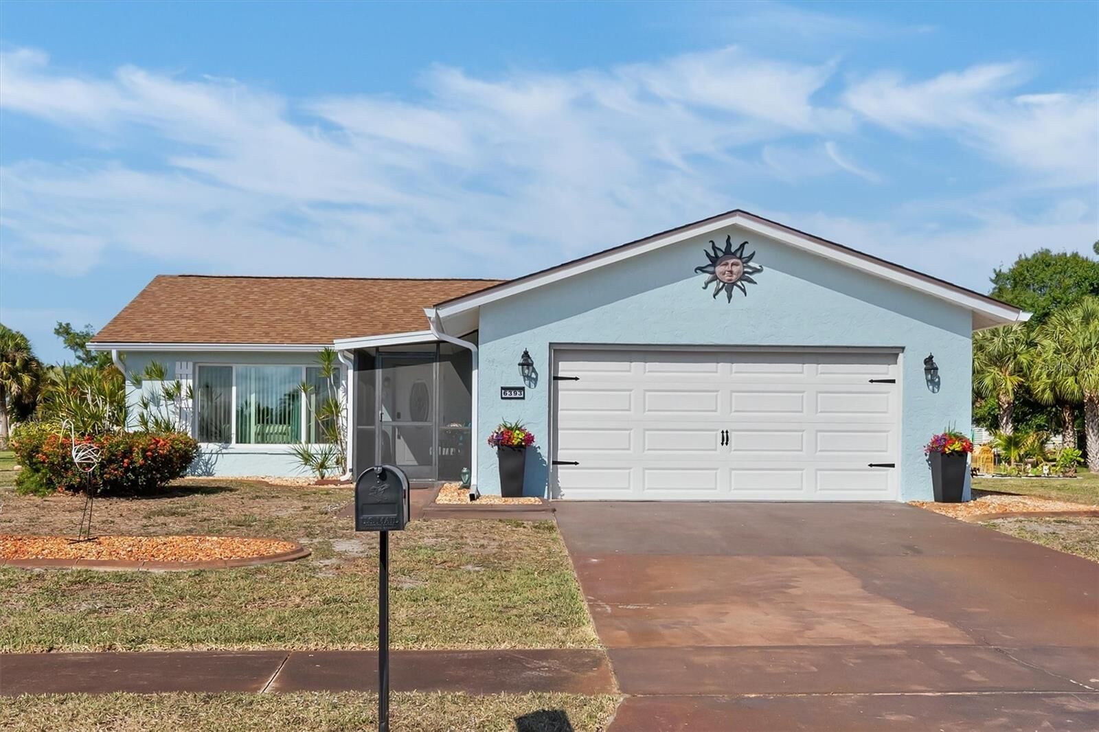 Property Photo: 6393 Drucker Circle FL 33981