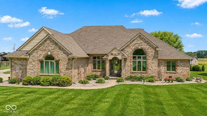 Property Photo:  5915 E 350 N  IN 46131 