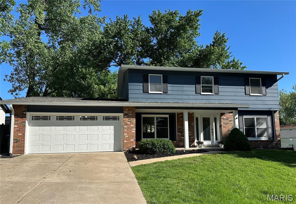 Property Photo:  821 Laurel Lane  MO 63301 