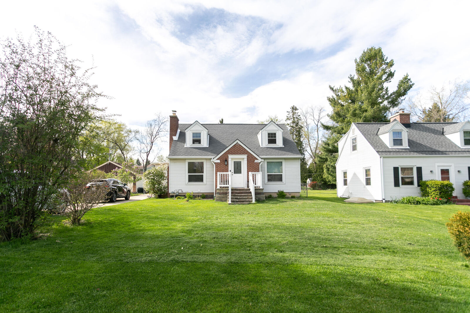 Property Photo:  10540 W Spring Green Rd  WI 53228 