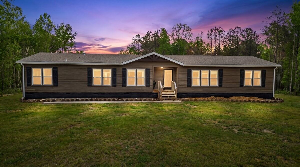 Property Photo:  195 Roddy Springs Rd  TN 37387 