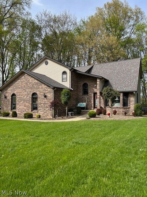 Property Photo:  4505 Quaker Court  OH 44406 