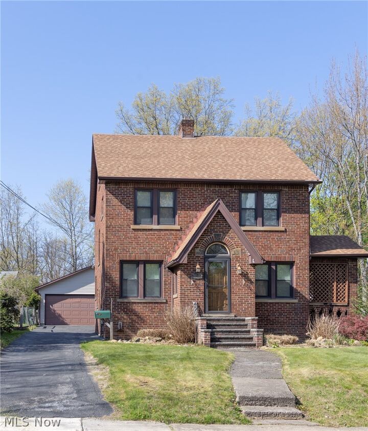 Property Photo:  4533 E Berwald Road  OH 44121 