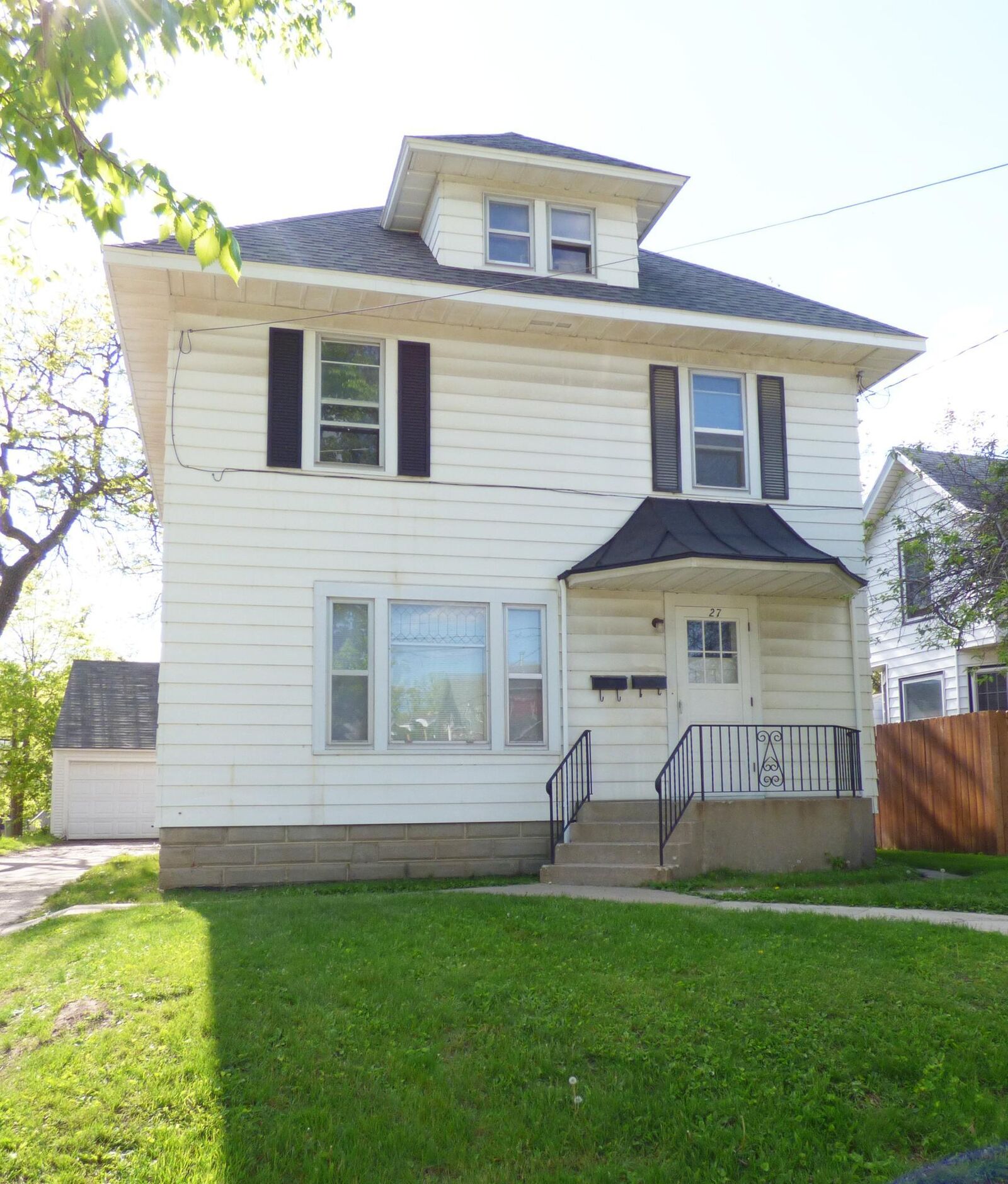 Property Photo:  27 6th Avenue SE  MN 55904 