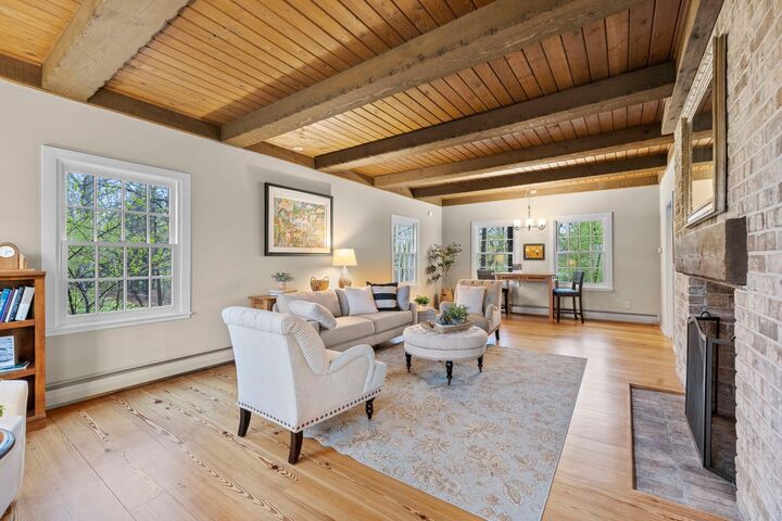 Property Photo:  3942 Willmatt Hill  MN 55305 