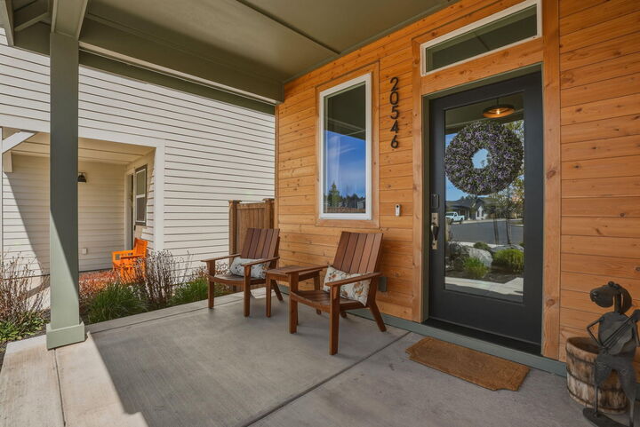 Property Photo:  20546 Aberdeen Court  OR 97702 