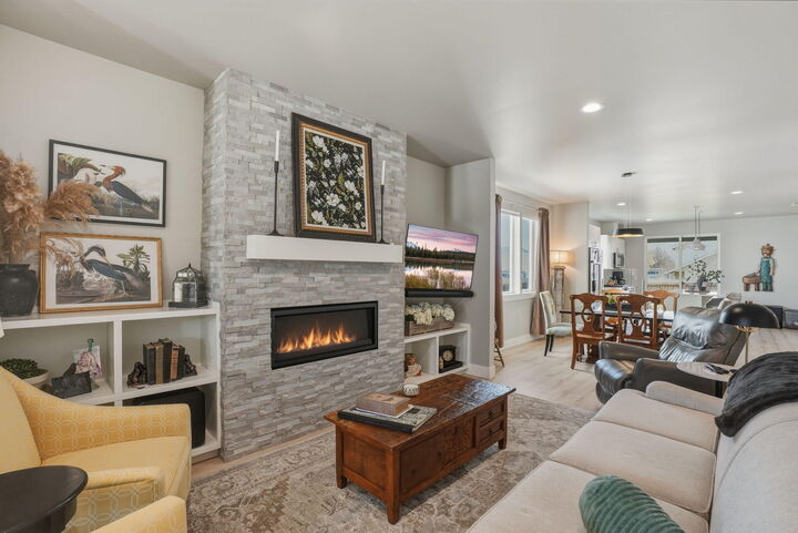 Property Photo:  20546 Aberdeen Court  OR 97702 