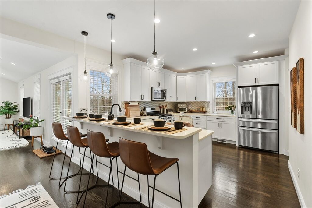 Property Photo: 1 Maple St 1 MA 01754
