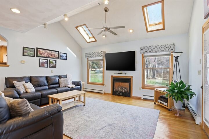 Property Photo:  110 Starr Ave  MA 01876 