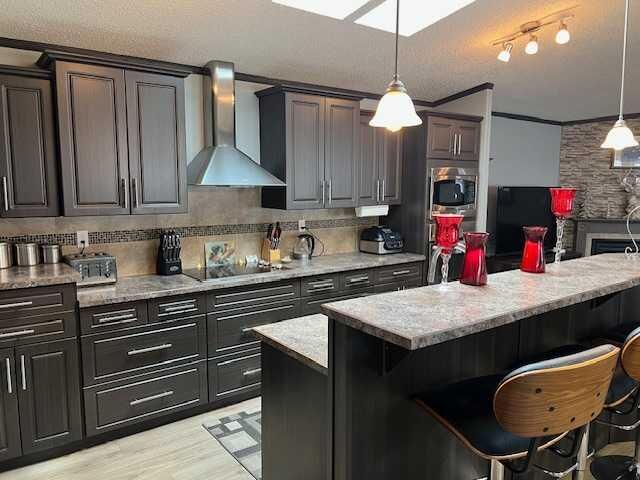 Property Photo: 22 Keystone Place AB T7S 0C5