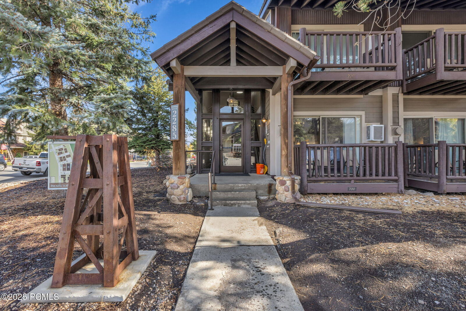 Property Photo: 2285 Sidewinder Drive 701 UT 84060