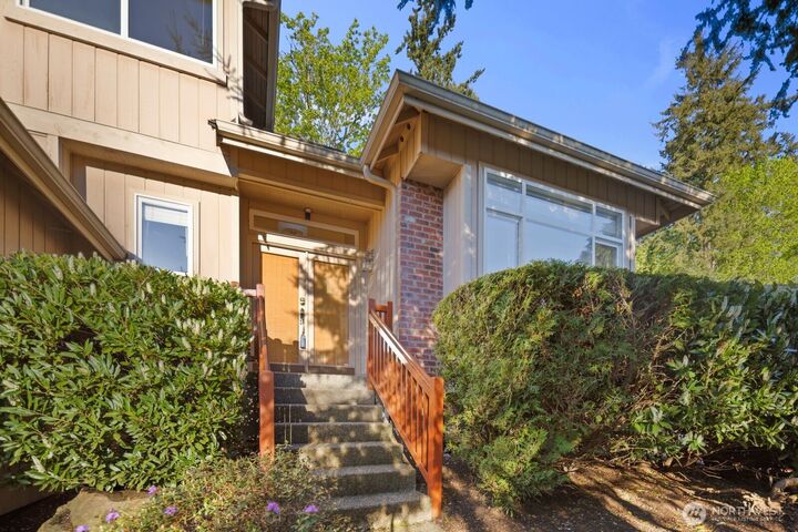 Property Photo:  8218  126th Place SE  WA 98056 
